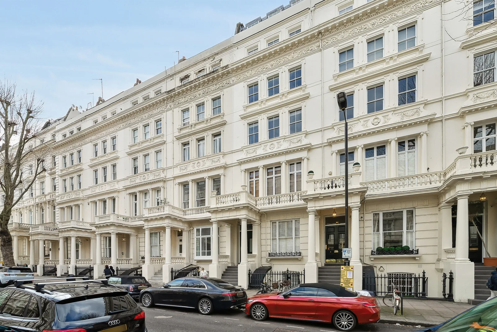 Inverness Terrace — Building Exterior